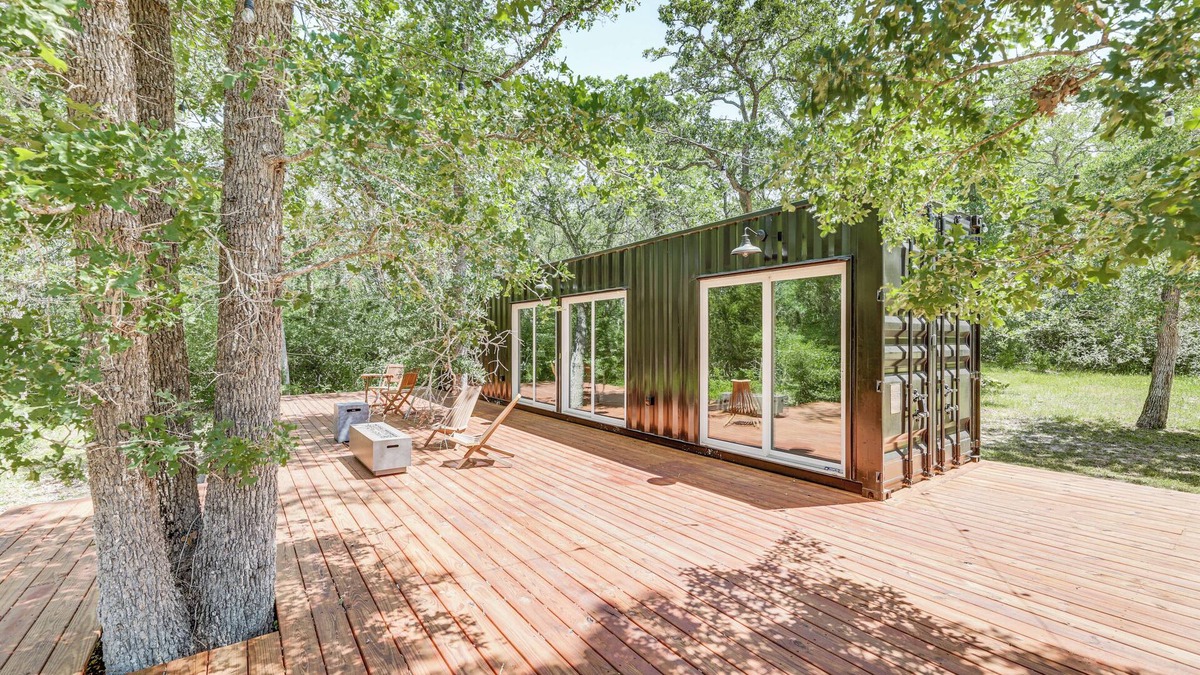 La Grange House | Scenic La Grange Tiny Home on 22 Acres By Wineries