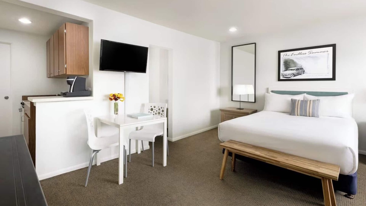 Laguna Beach Hotel | Scenic Laguna Beach Stay | Pool | Steps from the Beach