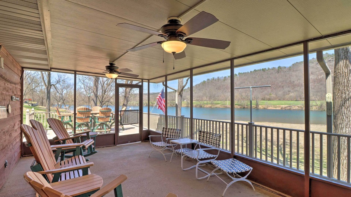 Norfork House | Scenic Riverview Getaway w/Screened Porch!