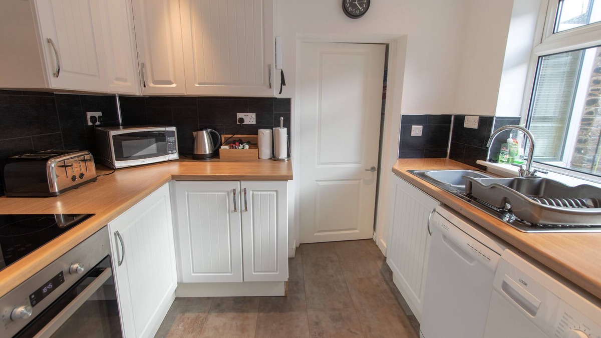 Cwmcarn House | Scenic Roots