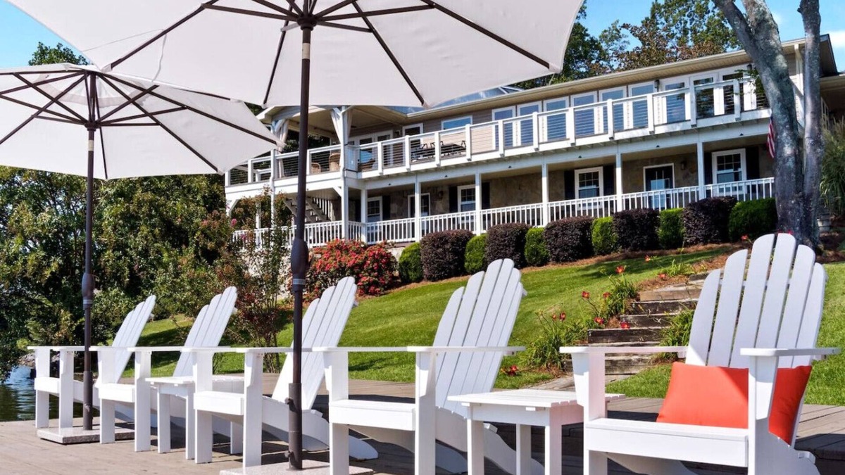 Leesburg House | Scenic Solitude on Weiss Lake