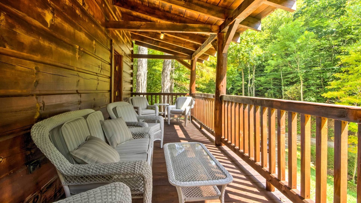 Trade Cabin | Scenic Trade Cabin w/Deck Near Boone & App State!