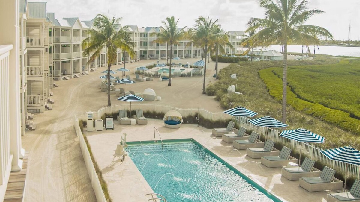 Marathon Hotel | Scenic Veranda Double Queen, Isla Bella, Private Beach, Near Seven Miles Bridge