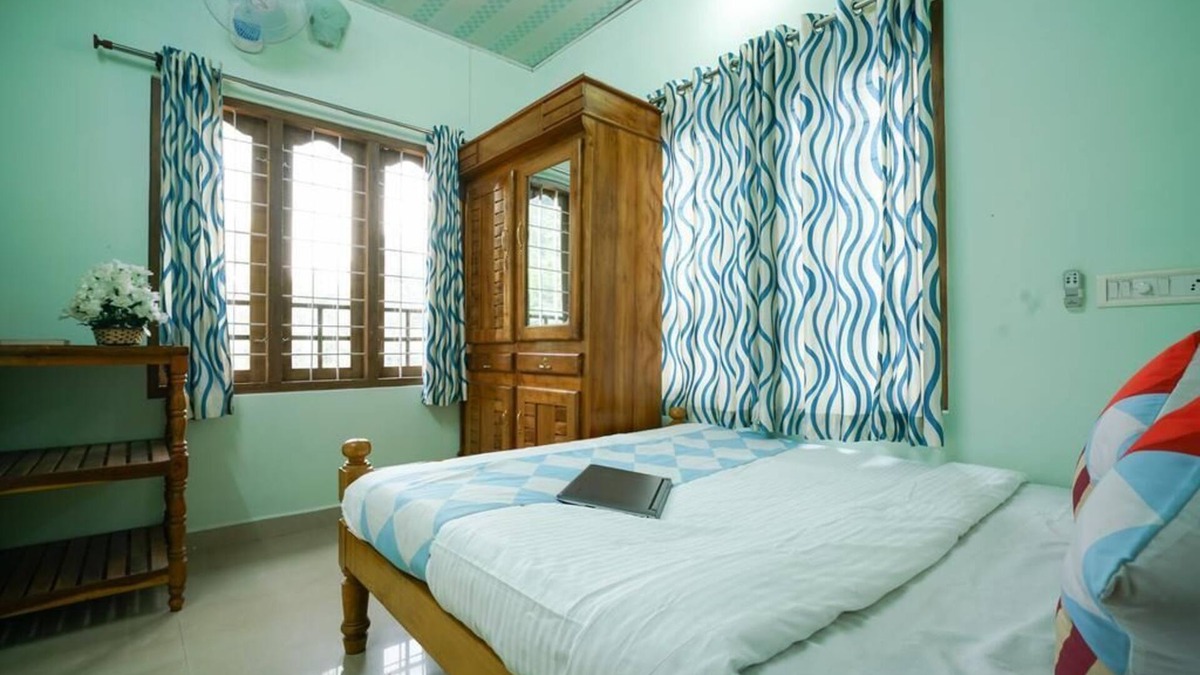 Devikolam Cottage | Scenic Views/3BHK Cottage Stay in Anachal/Munnar