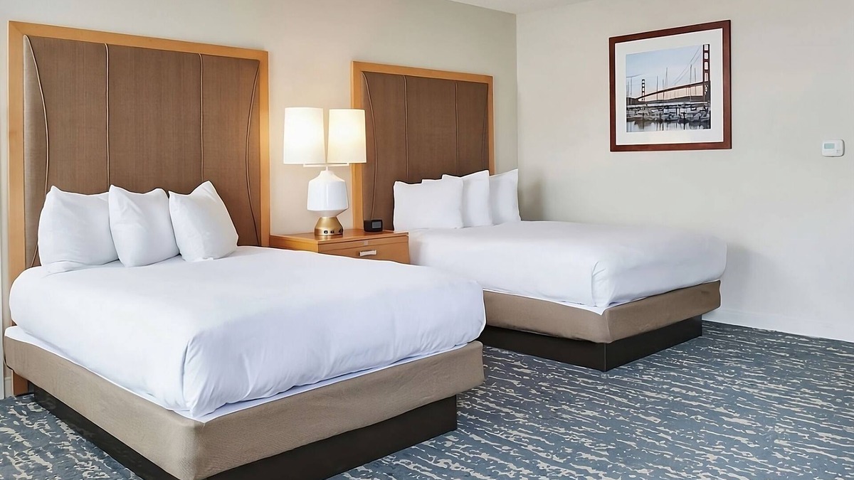 Berkeley Hotel | Scenic Views and Modern Comforts! 4 Relaxing Units, Near Aquarium of the Bay