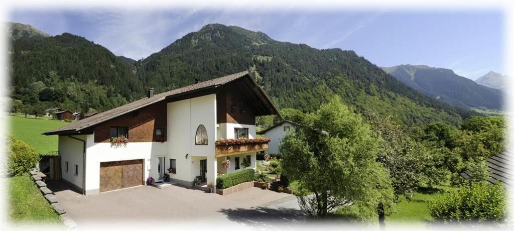 Sankt Gallenkirch Apartment | Schöllhorn Judith