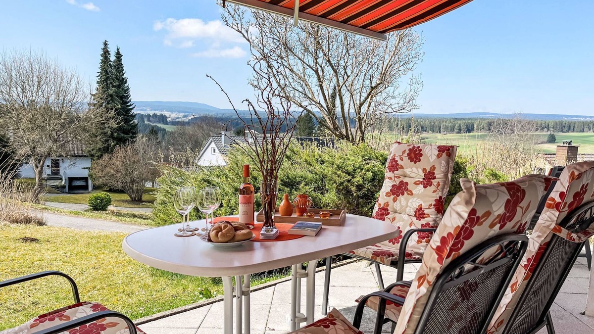 Loffingen House | Schöne Aussicht by Interhome