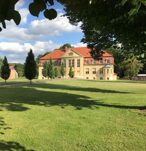 Heiligengrabe Apartment | Schloss Grabow