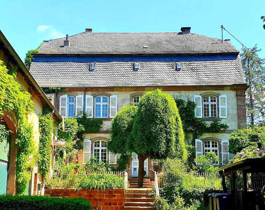 Hilbringen Apartment | Schloss Hilbringen