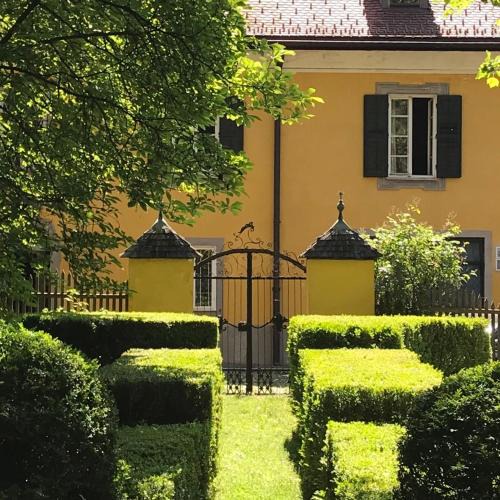 Laakirchen Apartment | Schloss Rauchenbichl