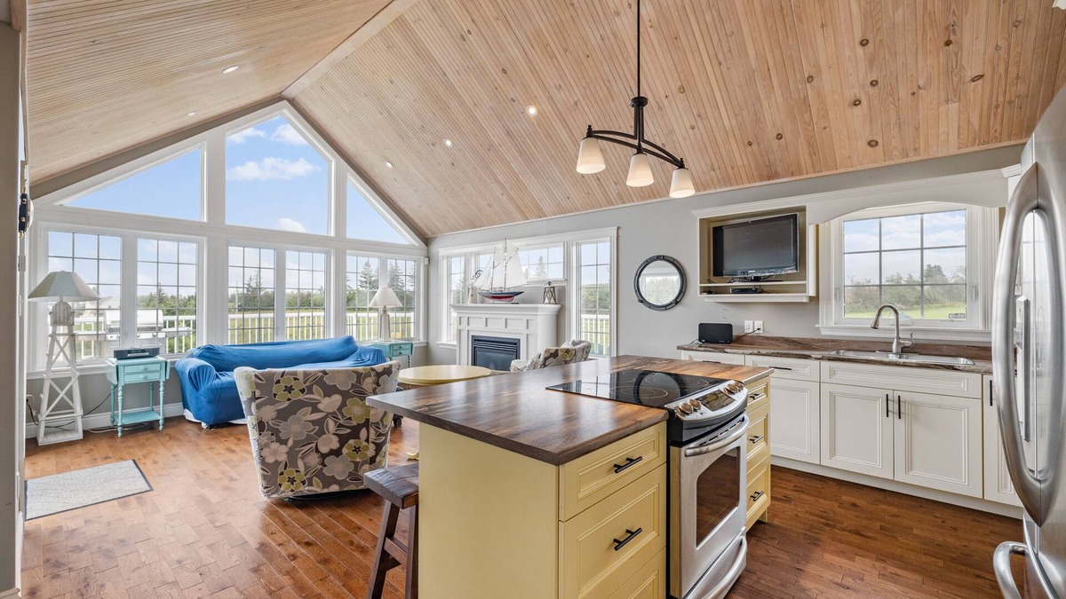 Stanley Bridge House | Schooner's Deck - Family friendly 4-bedroom home