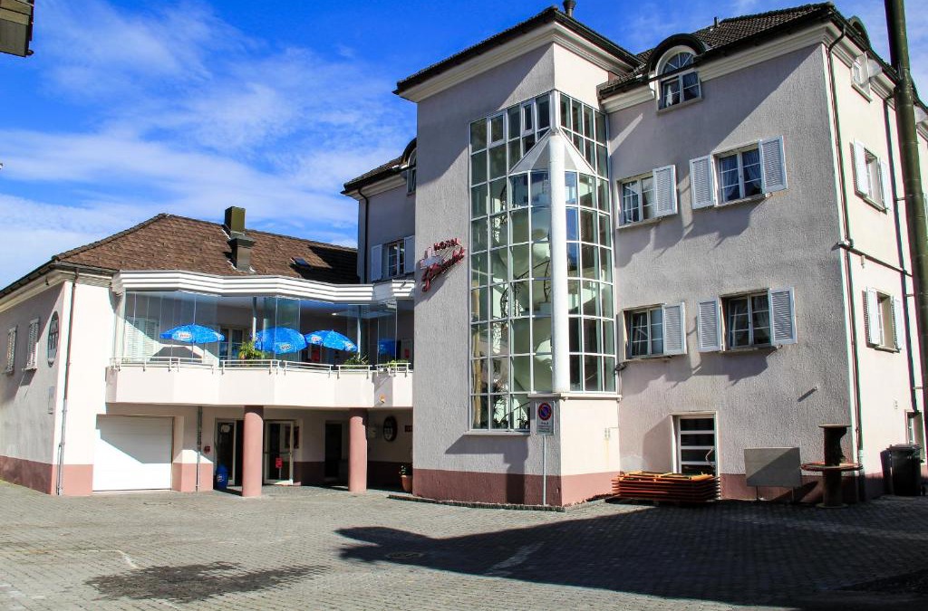 Pfaefers Dorf Hotel | Schweizerhof