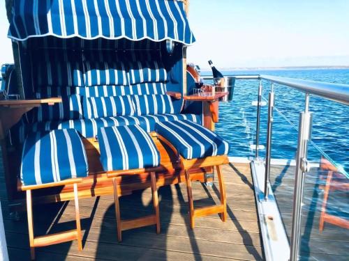 Bitterfeld House | Schwimmendes Haus Elandi