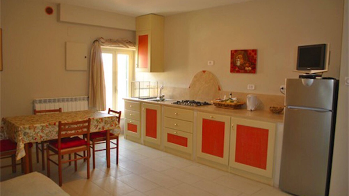 Castiglione della Pescaia Apartment | Scirocco: Old stable apartment 300 meters from the beach