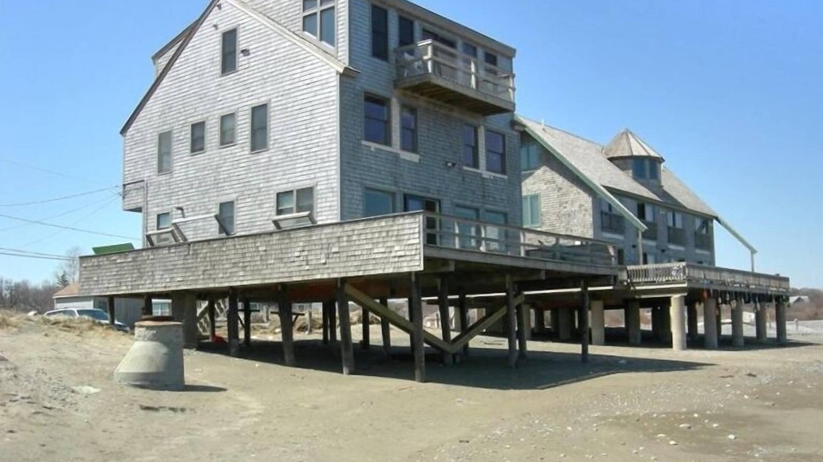Scituate House | Scituate, Massachusetts - Oceanfront on Egypt Beach