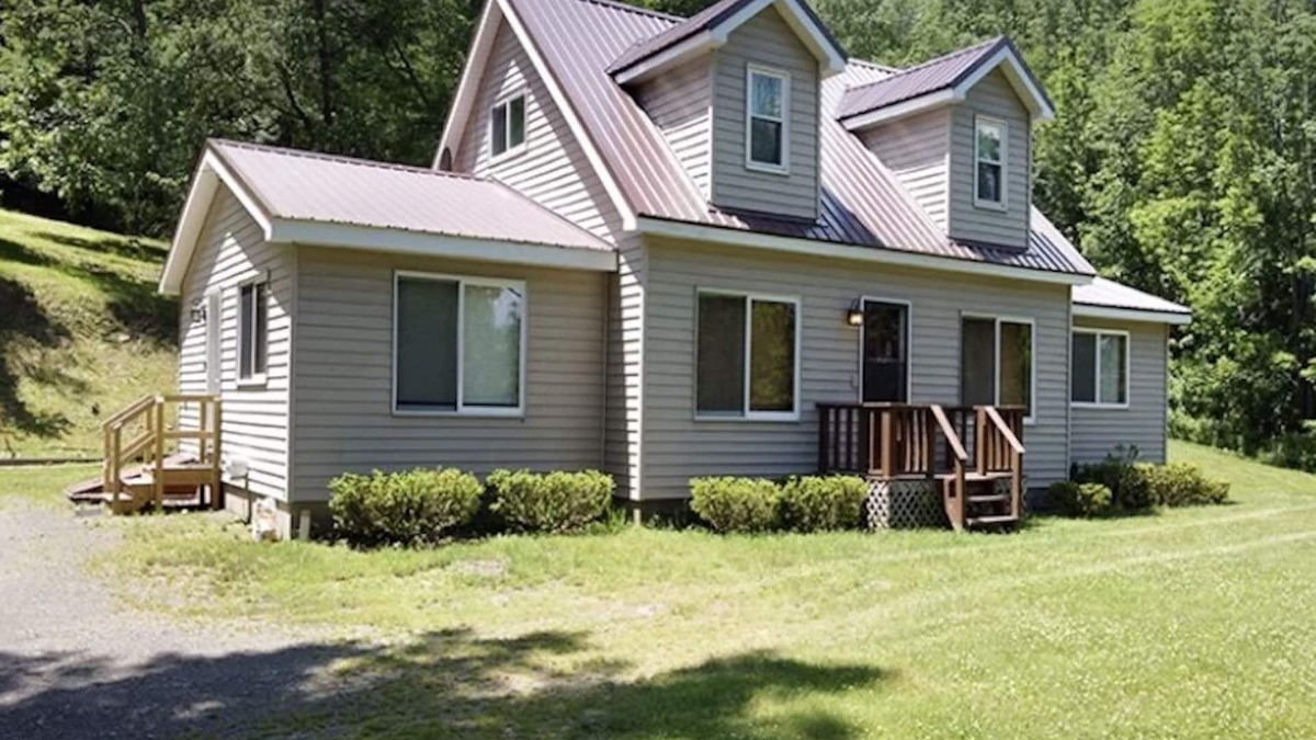 Milford House | Score a Home Run Stay – 2 Minutes Away from Cooperstown Dreams Park