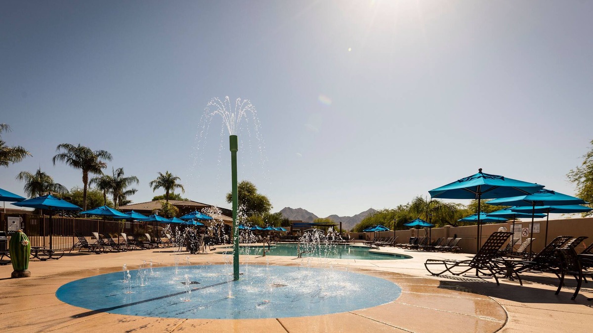 Scottsdale Links Resort | Scottsdale Links Resort - 2 BEDROOM 1 KING 1 QUEEN SUITE WITH SOFABED