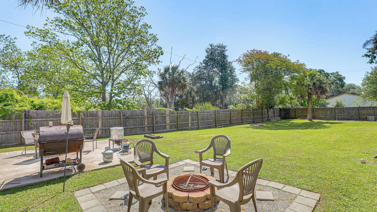Charleston House | Screened Porch + Grill: Spacious Charleston Home!