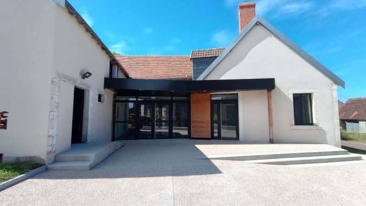 Jeu-les-Bois House | SDF + Gîte 22 pers - Jeu les bois