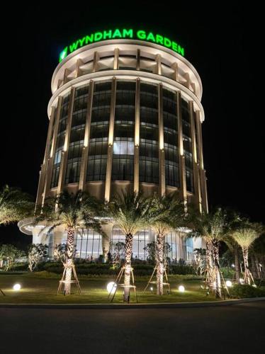 Cam Lam Villa | Serene Villa trong Wyndham Garden Cam Ranh Resort