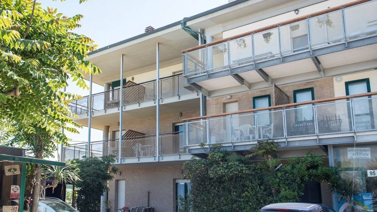 Senigallia Apartment | SE009 - Senigallia, three-room apartment on the sea with beach