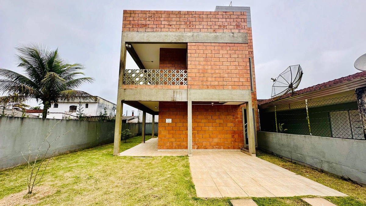 Peruibe House | Sea and Mountain House Best View in Vrbo