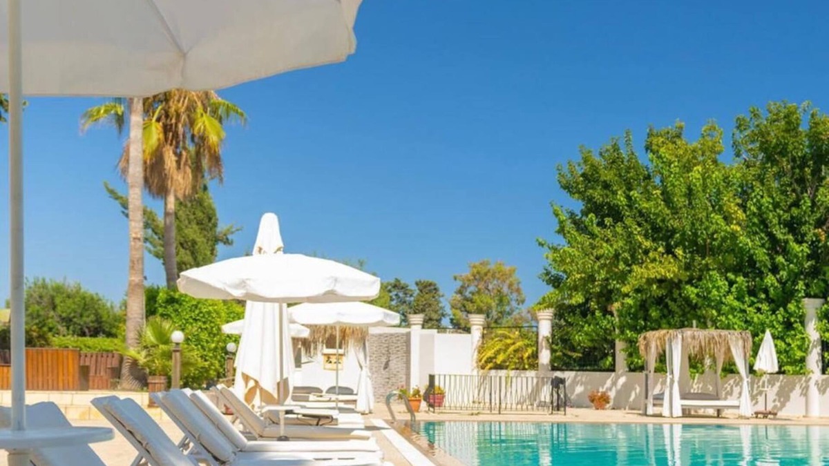 Karaoglanoglu Hotel | Sea and Mountain Views, Prime Location Near Casino,Unbeatable Stay