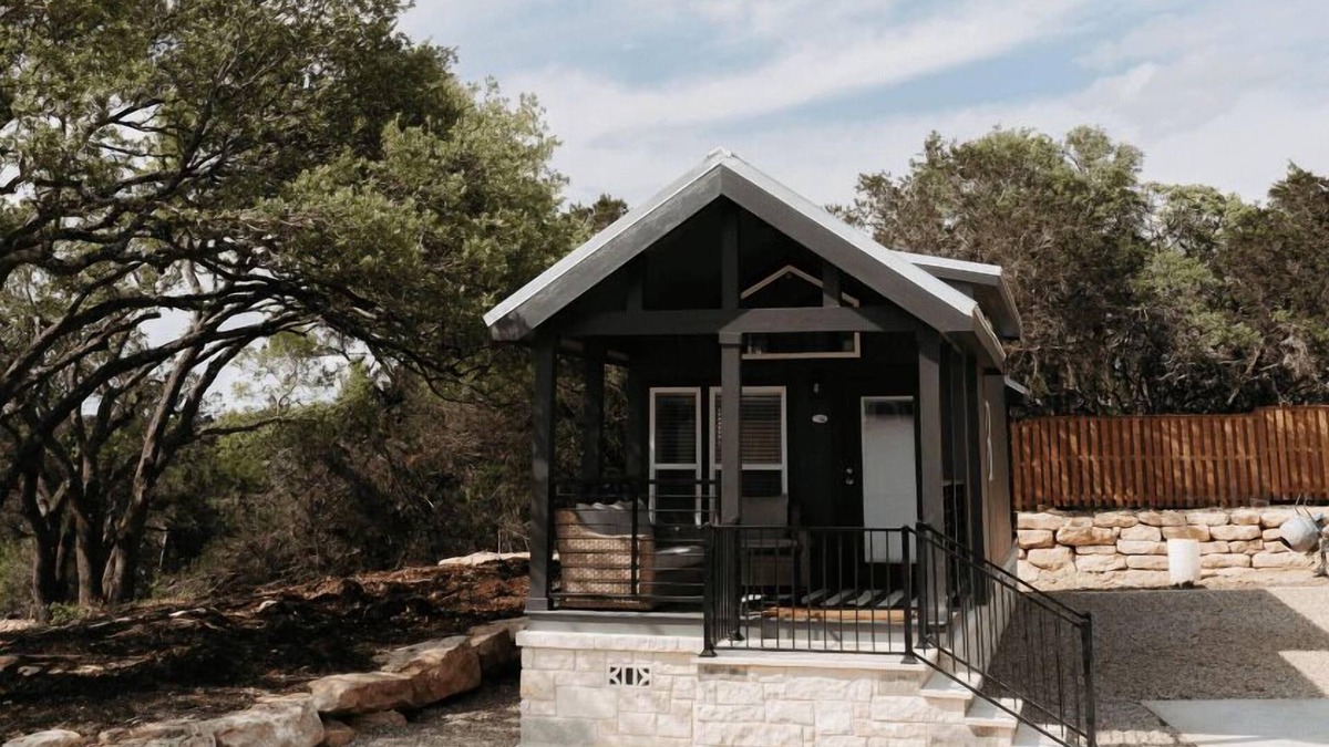 Wimberley Cabin | Sea Biscuit Cabin - Cabin sleeps up to 6 people. Pet friendly.
