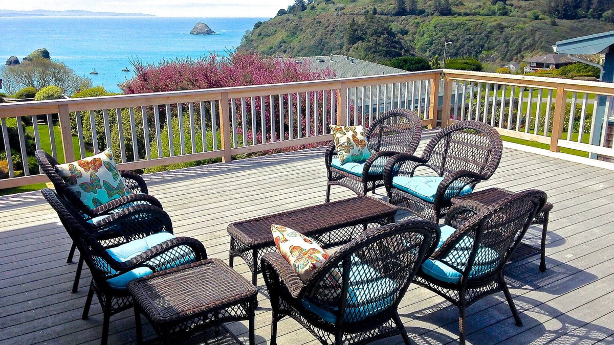 Trinidad House | Sea Breeze, Southern Exposure, Panoramic Views, & Affordable!