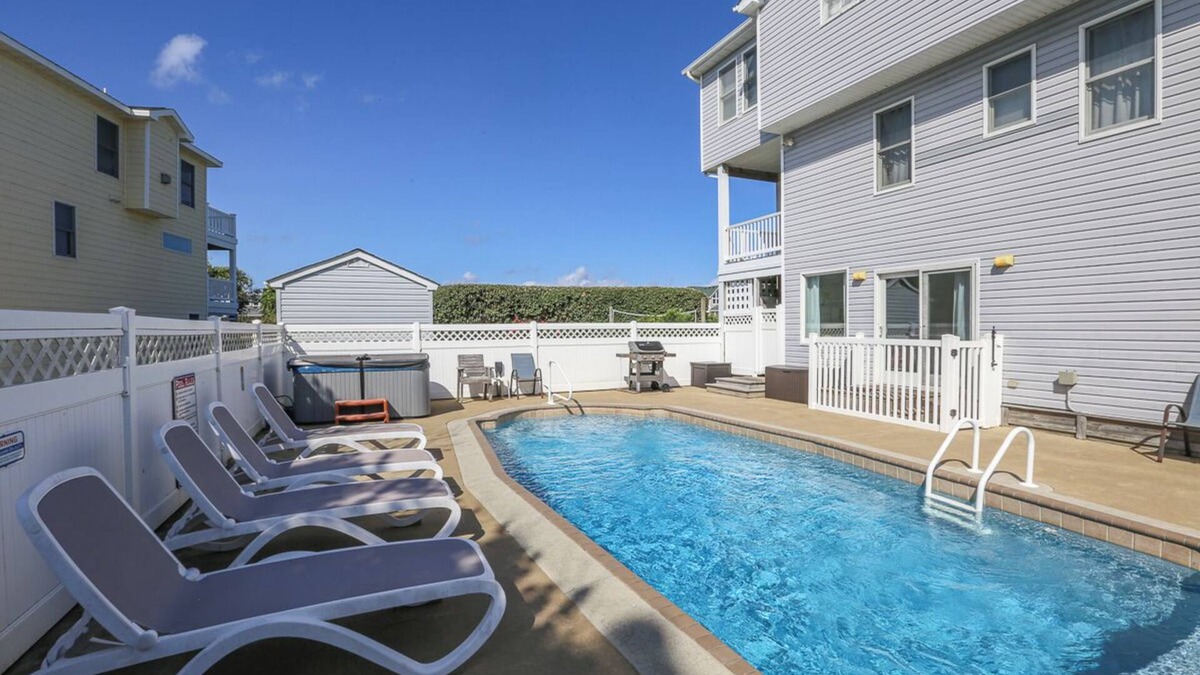 Carolina Dunes House | Sea Breezes - Fun is just around the corner with this wonderful OBX home!