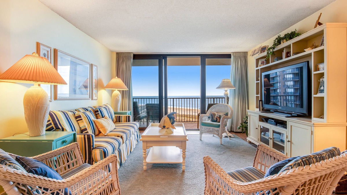 Bethany Beach Condo | Sea Colony Ocean 6th floor condo w/pool, gym, and free WiFi