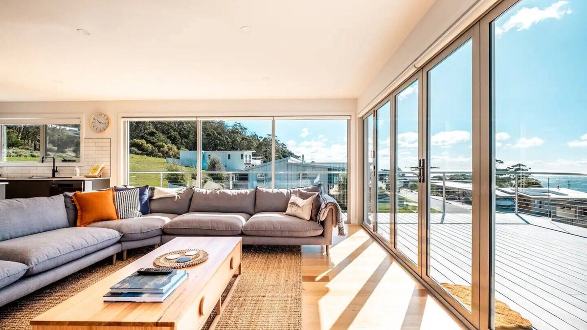 Bicheno House | Sea Eagle Escape - Luxury Accommodation