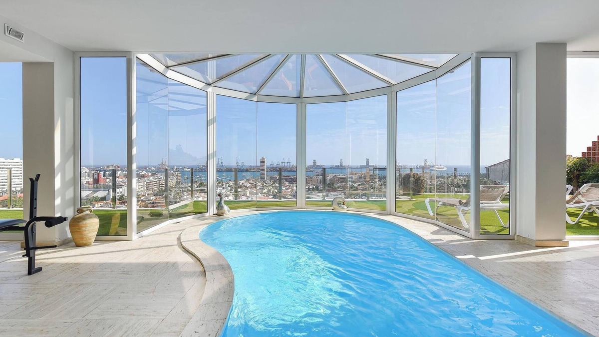 Las Palmas de Gran Canaria Ski Chalet | Seaviews Holiday Rental by VillaGranCanaria