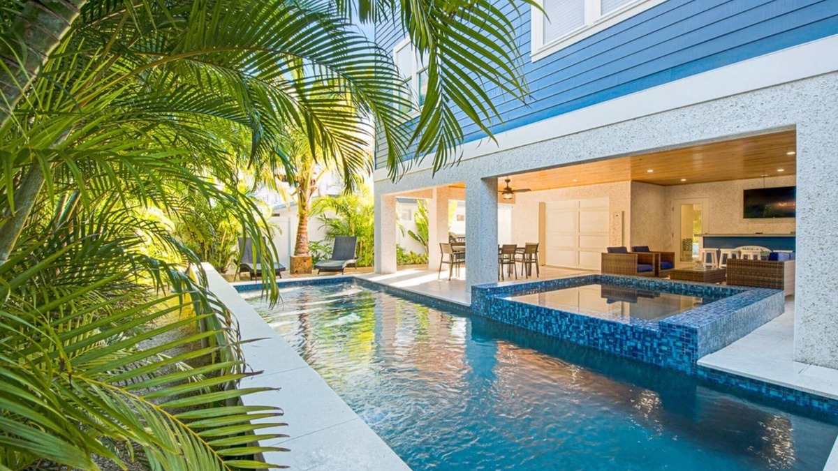 Bradenton Beach House | Sea Forever by AMI Locals