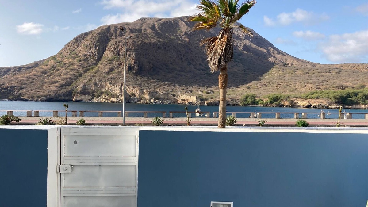 Tarrafal House | Sea Front Property - 5mins walk from the Beach.
