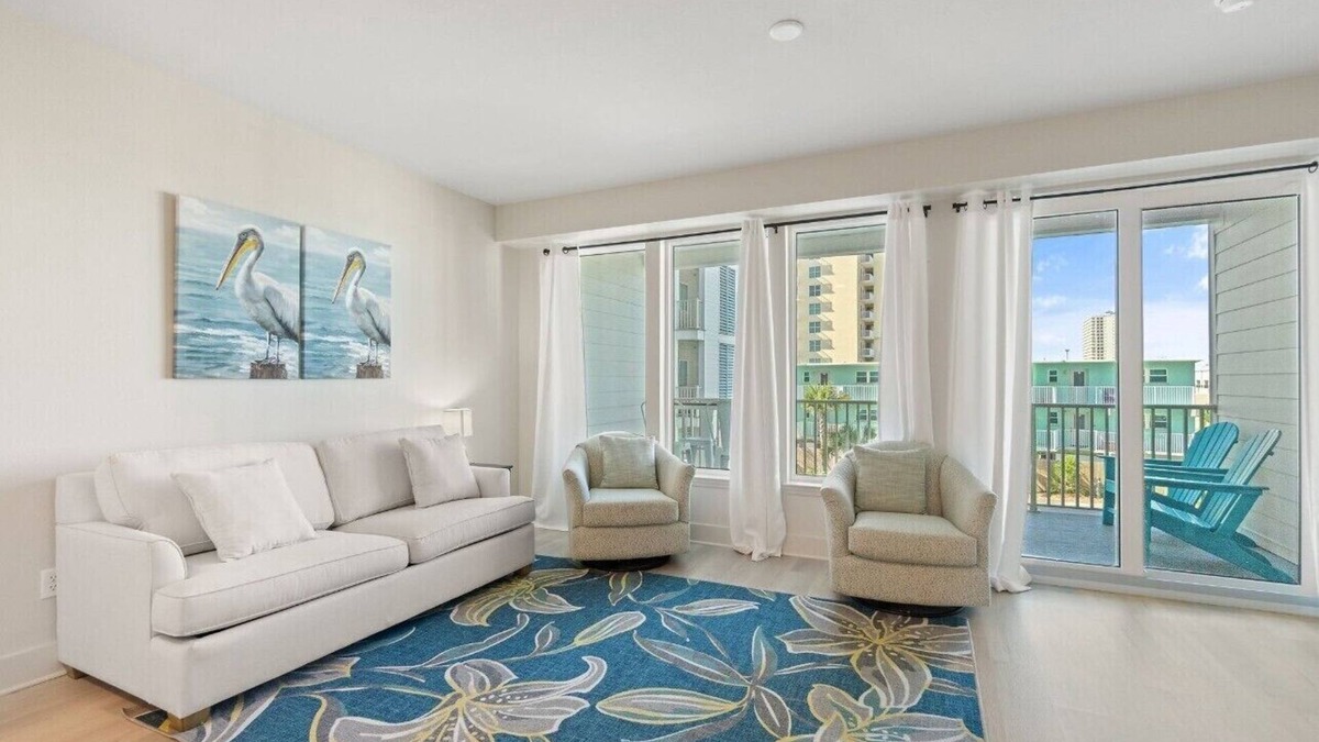 Gulf Shores Condo | Sea Glass 209 | Beachside Upgraded Amenities | Zero Entry Pool & Splash Pad | My Beach Getaways
