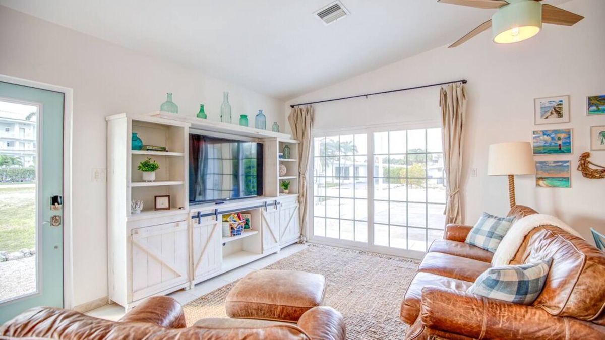 Key Colony Beach House | Sea Glass Beach Bungalow in Key Colony Beach!