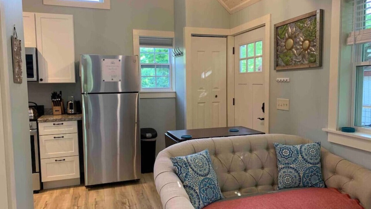 Bar Harbor Cottage | Sea Glass Cottage- New, Peaceful, Path to Beach