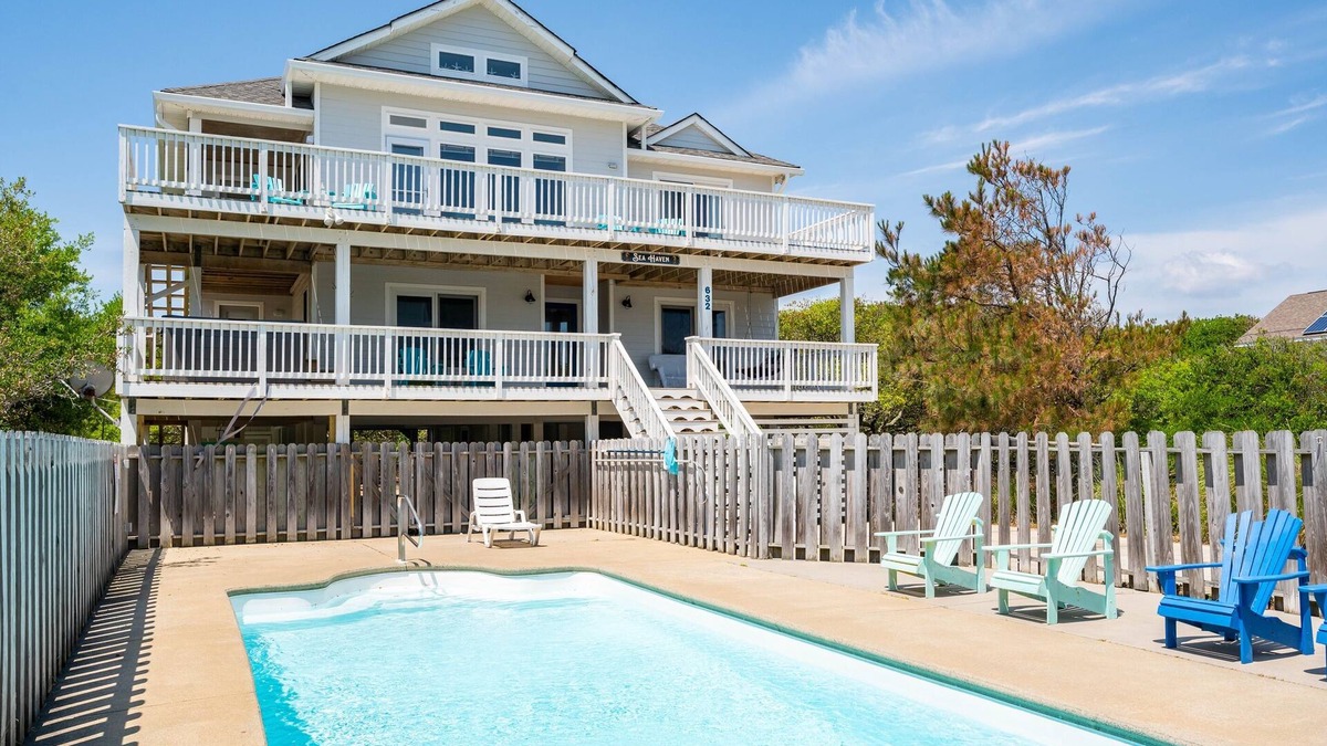 Ocean Sands House | Sea Haven- Heated Salt Water Pool, Sleeps 16, Dogs OK! 500ft to beach, Hot Tub