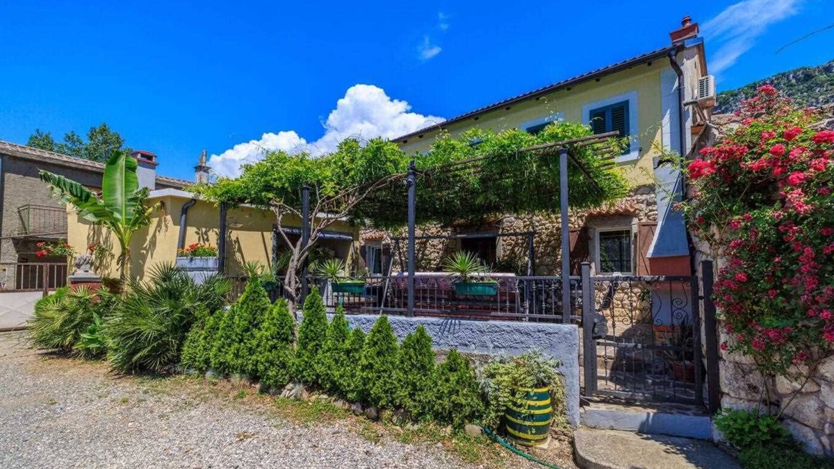 Bribir Villa | Sea & Heritage Retreat Bribir by aneo travel