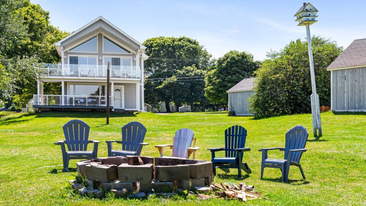 Beaubassin East House | Sea La Vie- Ocean View Vacation Home