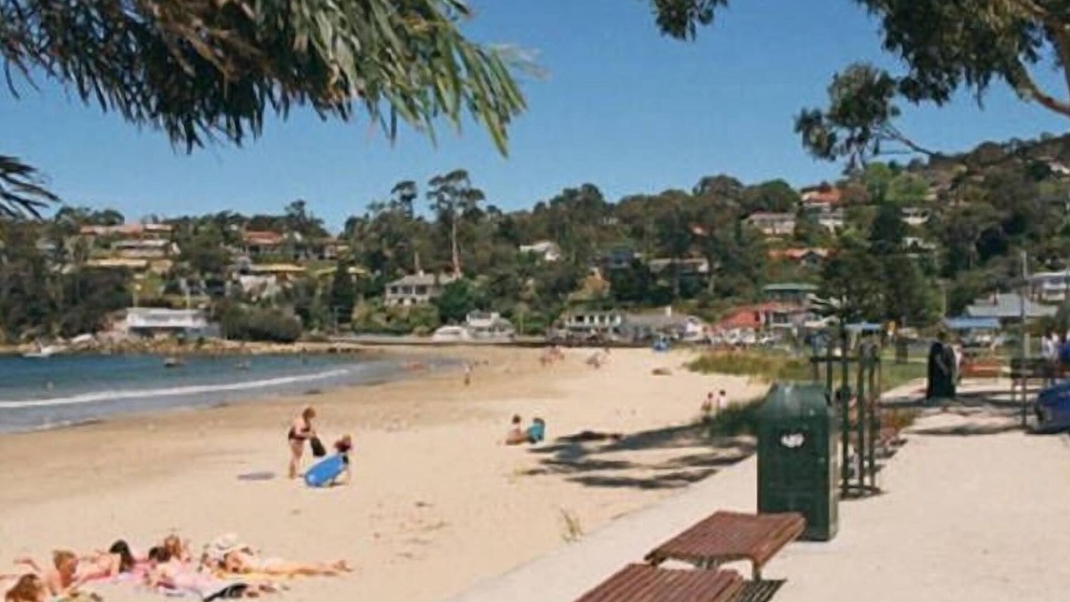 Kingston Beach Apartment | Sea La View Apartment