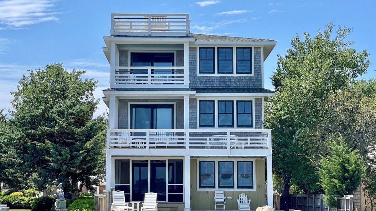 Ocracoke House | Sea Moor Lake: Harborfront with amazing views. Heated Pool.