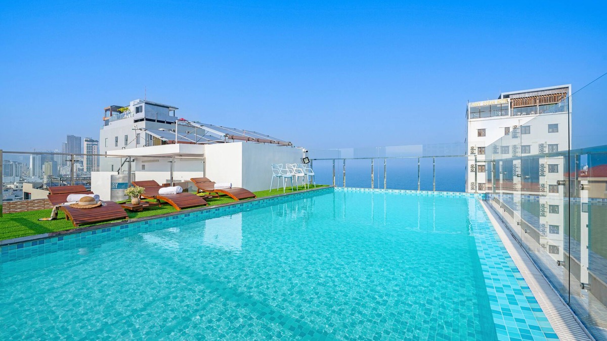 Him Lam Hotel | Sea Near Me Hotel Danang