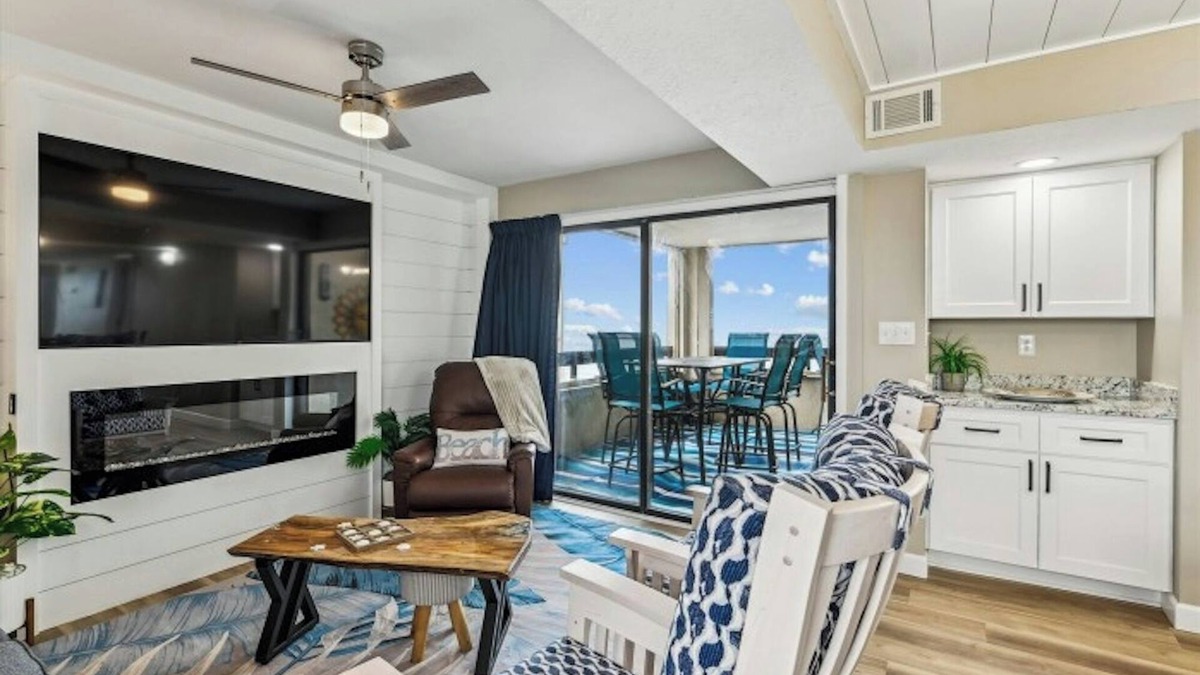 North Myrtle Beach Condo | Sea Pointe 901- Luxurious 5BR Corner Unit- Pool