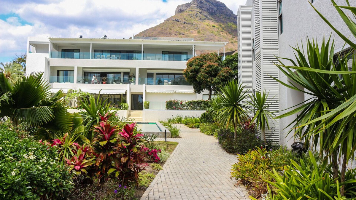 La Mivoie Apartment | Sea Rock - Penthouse