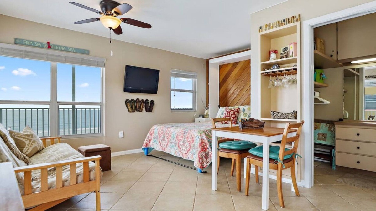North Redington Beach Apartment | Sea Rocket 22: Gulf Front Bliss