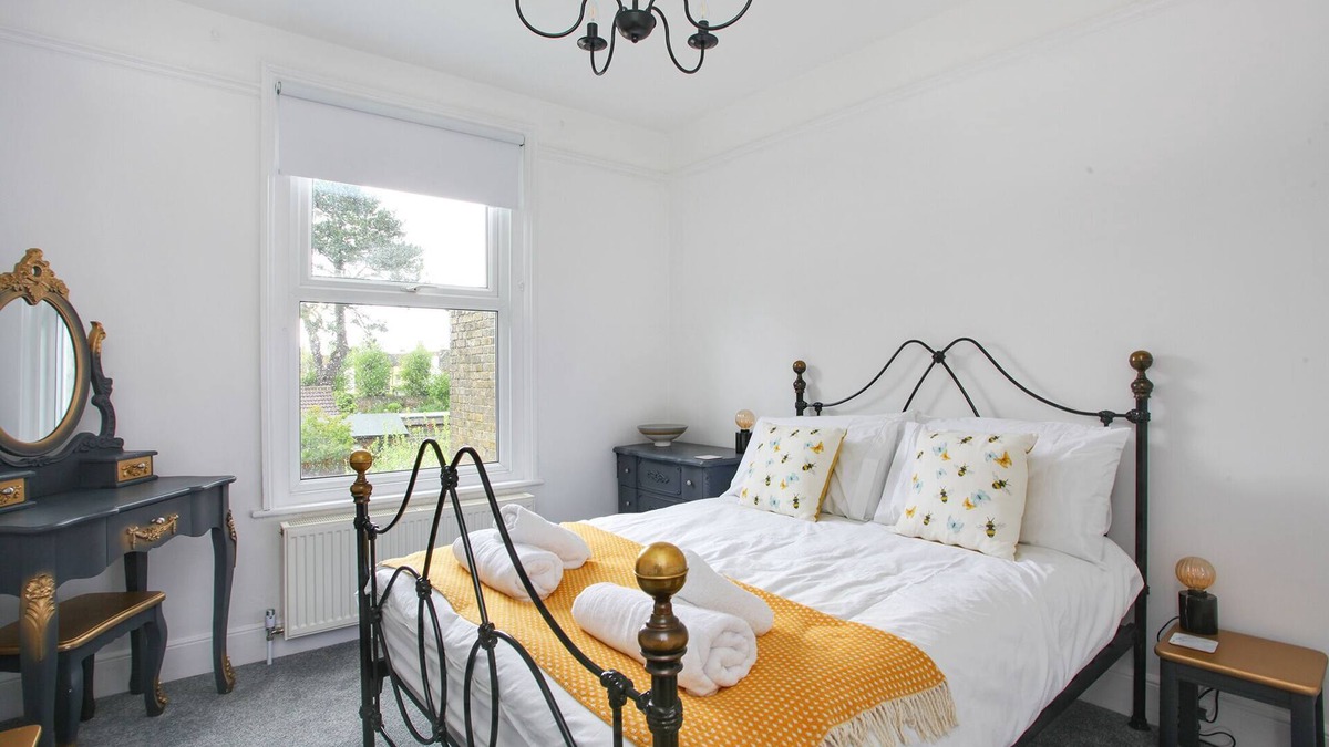 Deal House | Sea Salt Cottage - Dog friendly, mins to beach, Nr to many Golf clubs