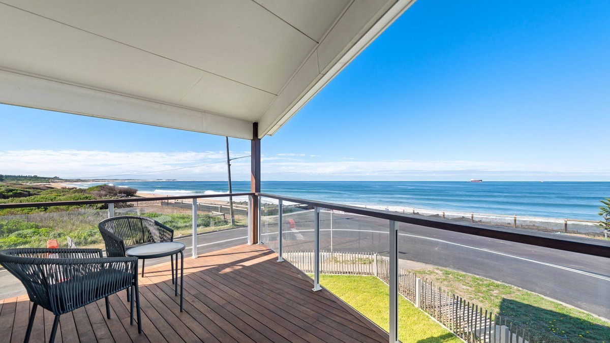Stockton House | Sea, Sand and Serenity - Spectacular 5-bedroom beachfront home in Stockton - with pool!