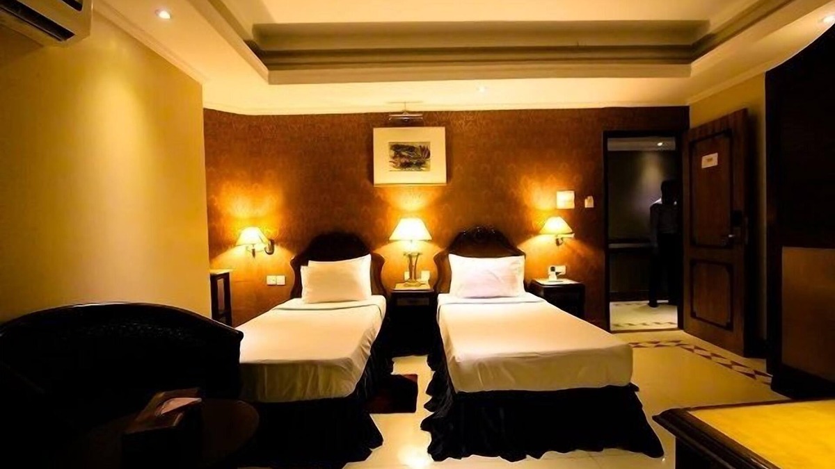 Uttara Hotel | Sea Shell Hotel